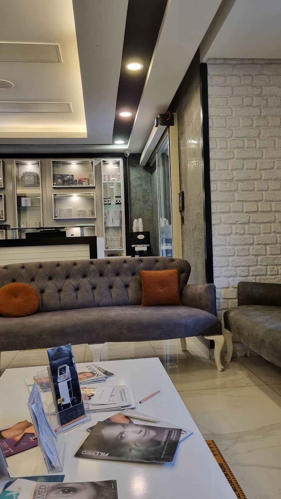 Estetik Center - Estetik Plastik Cerrahi Kliniği