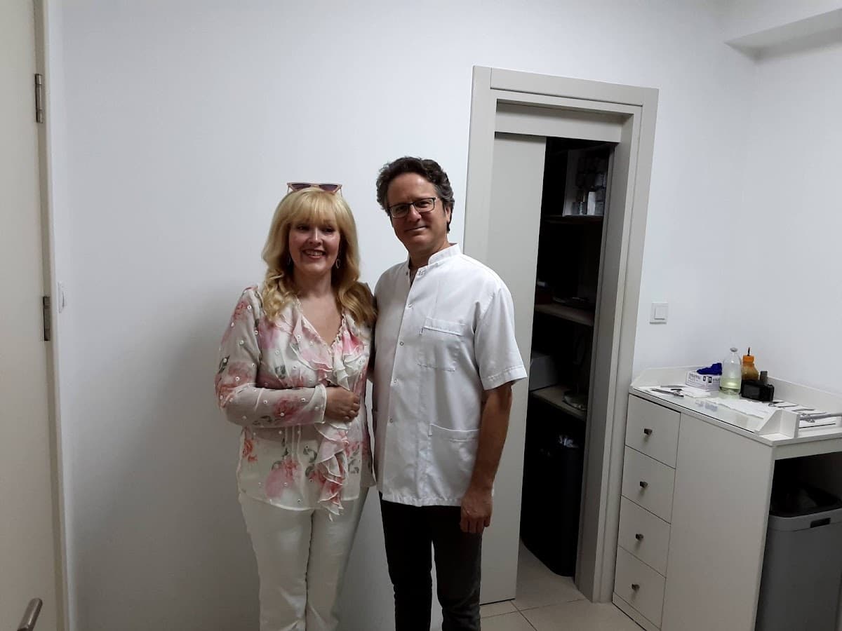 Op.Dr Cenk Tokat Estetik Cerrahi Uzmanı Alsancak İzmir