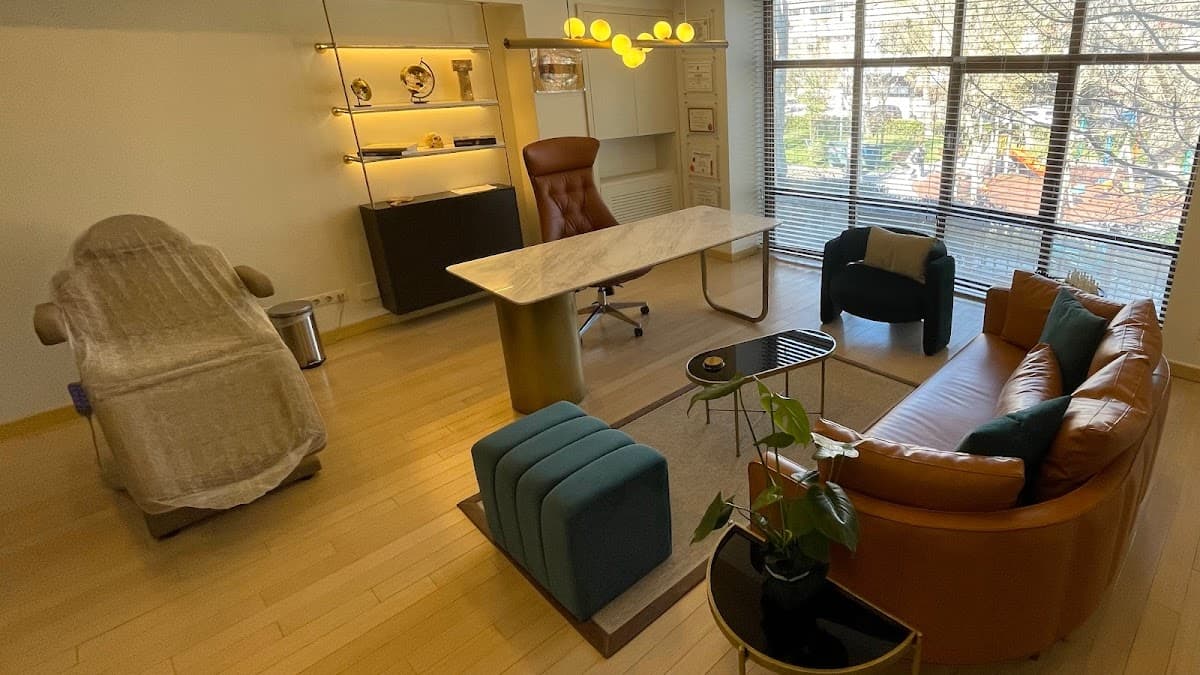 Op. Dr. Barış Çin (Estetik Cerrahi)