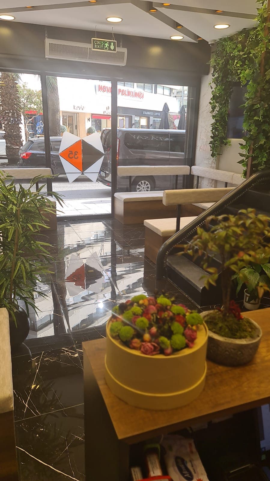 Özel Dent 35 Ağız ve Diş Sağlığı Polikliniği Alsancak