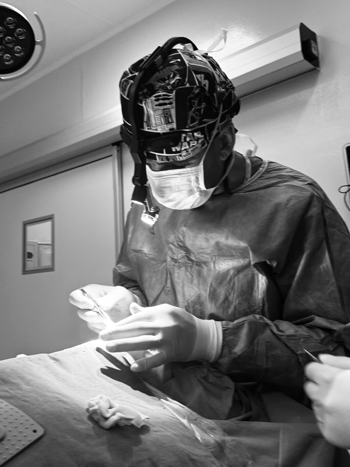 Op. Dr. Behçet Şahin - BURUN VE YÜZ ESTETİĞİ