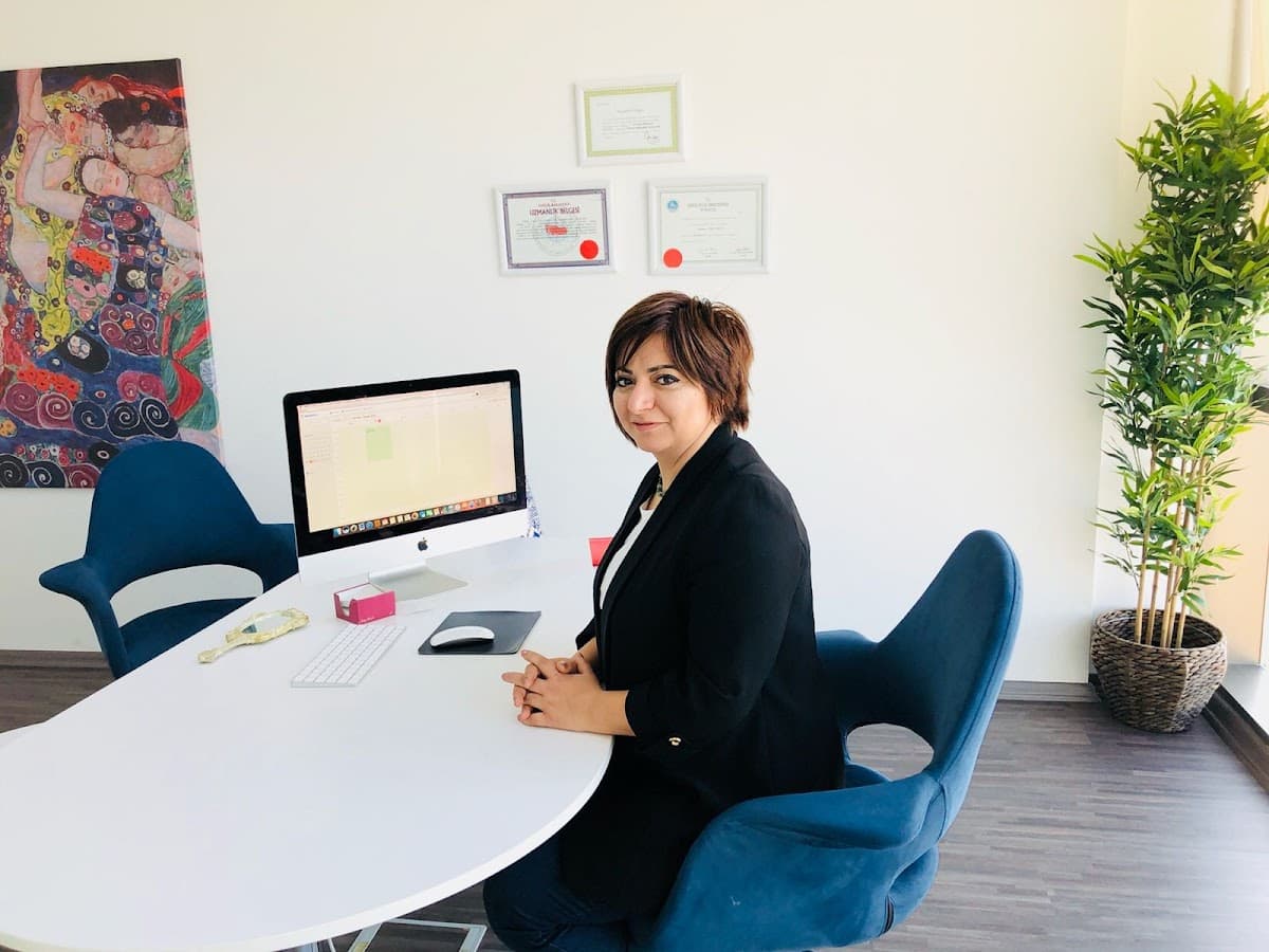 Doç. Dr. Saime İrkören - Estetik Cerrahi