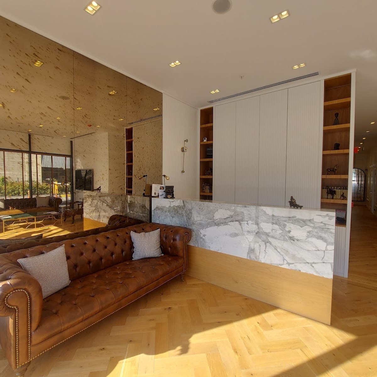 Doç. Dr. Burhan Özalp - Plastik ve Estetik Cerrahi Uzmanı