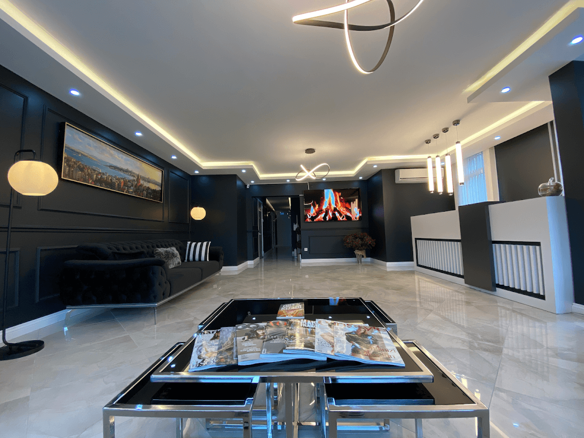 Estetik ve Plastik Cerrahi Merkezi - Esteaura