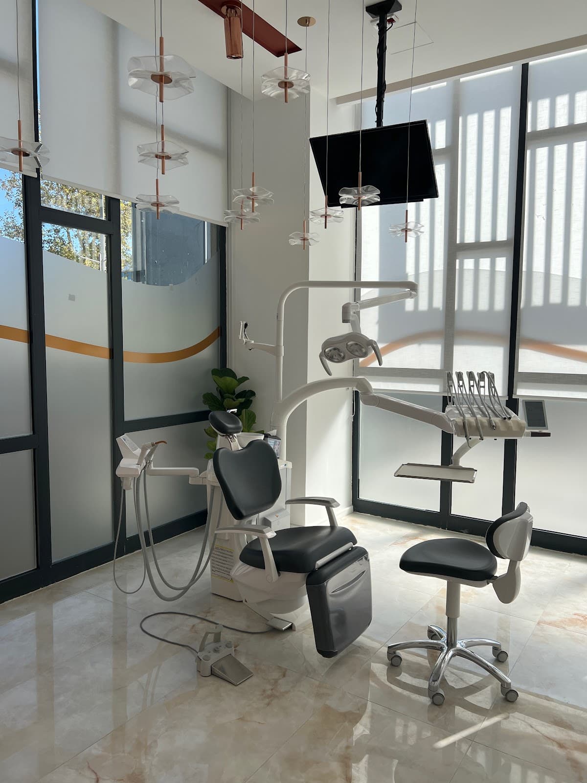 Ecren Çolak Dent Clinic