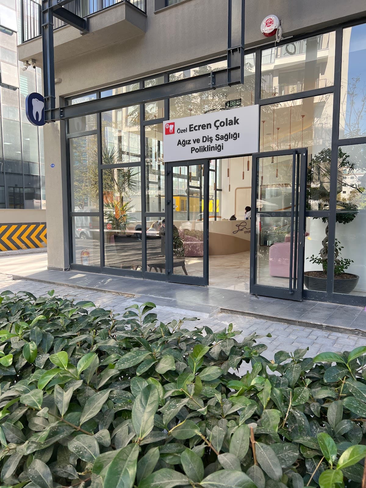 Ecren Çolak Dent Clinic