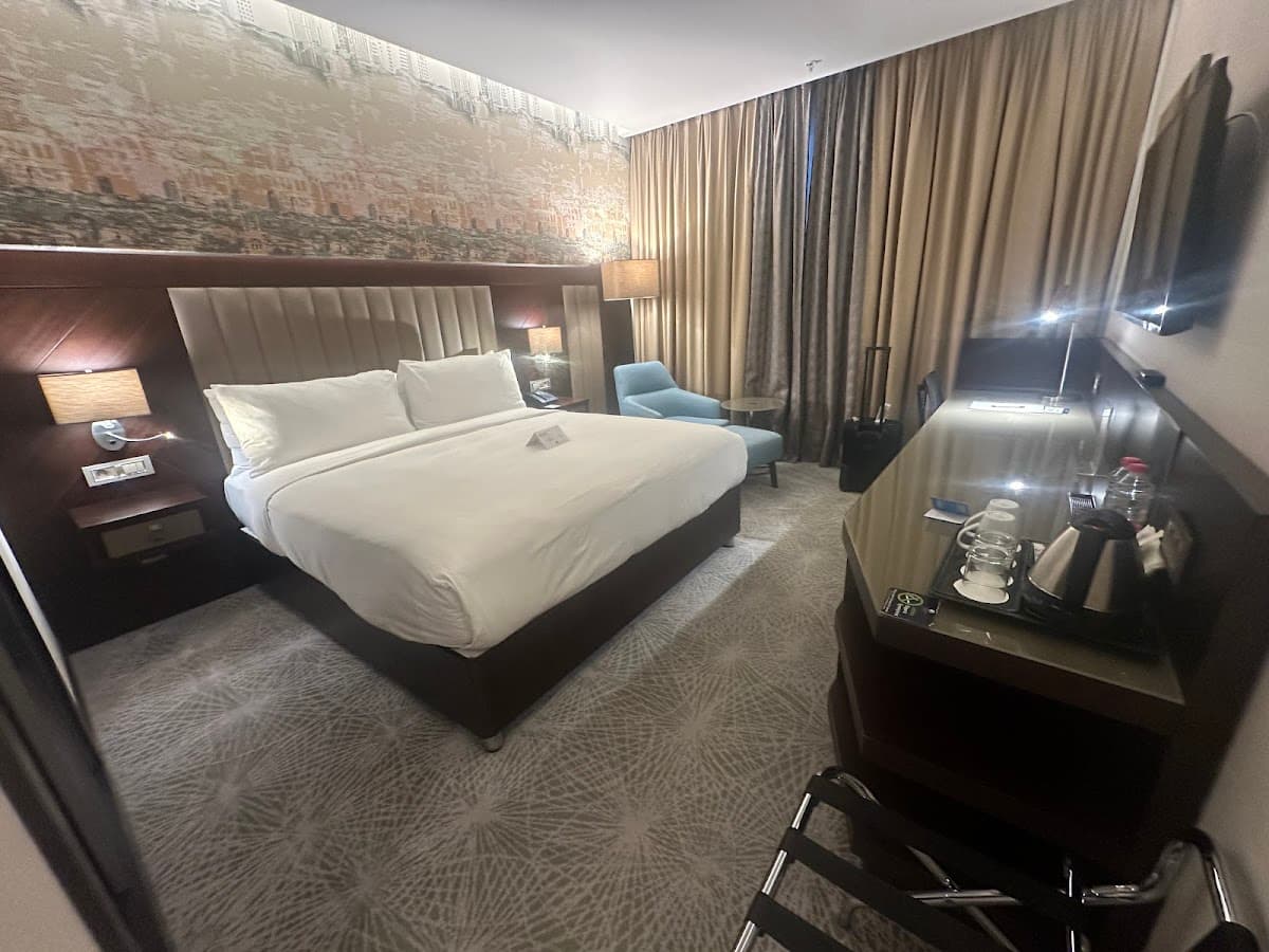 Self Hair Clinic - Saç Ekimi - Hair Transplant Turkey