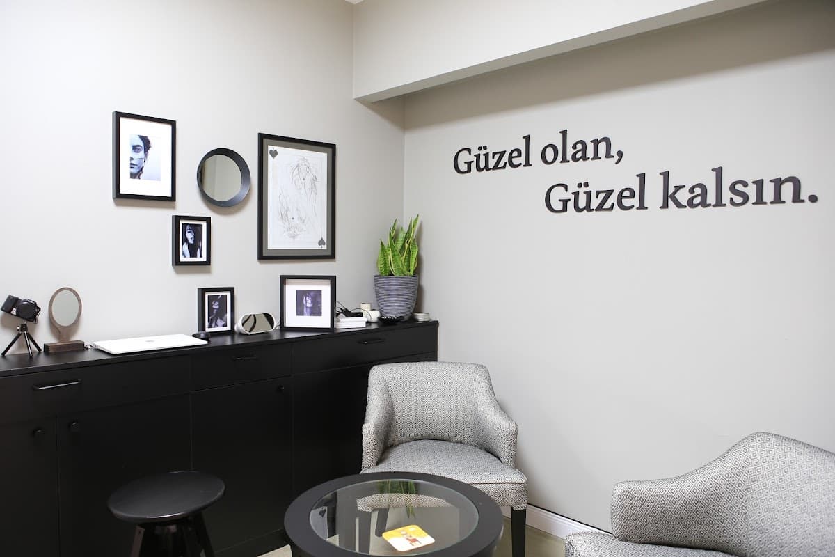 Op. Dr. Özgür Sunay