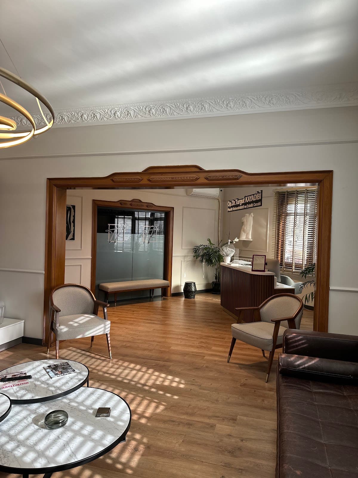 Dr. Turgut Kayadibi Aesthetic and Plastic Surgery