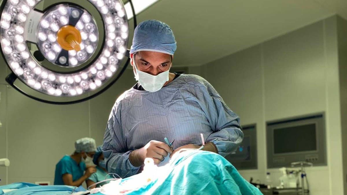 Prof. Dr. Gediz Murat Serin | Kulak Burun Boğaz | Burun Estetiği | Revizyon Burun Estetiği | Septum Perforasyonu | Sinüzit