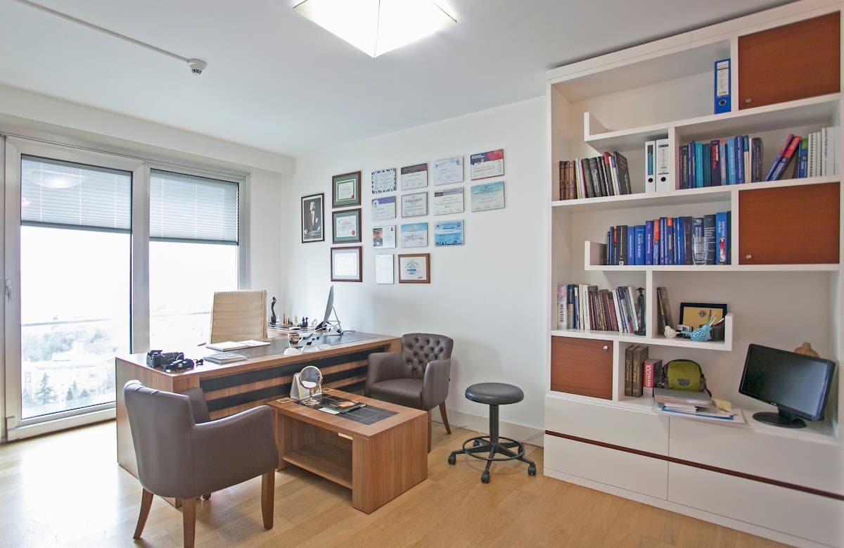 Dr. İlker Manavbaşı