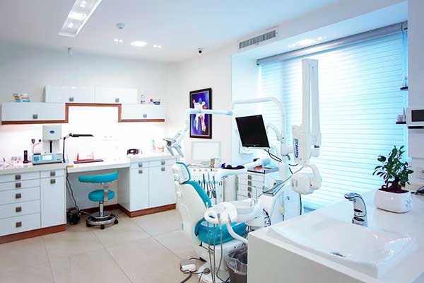 dental clinic istanbul turkey - Implant Treatment - veneers