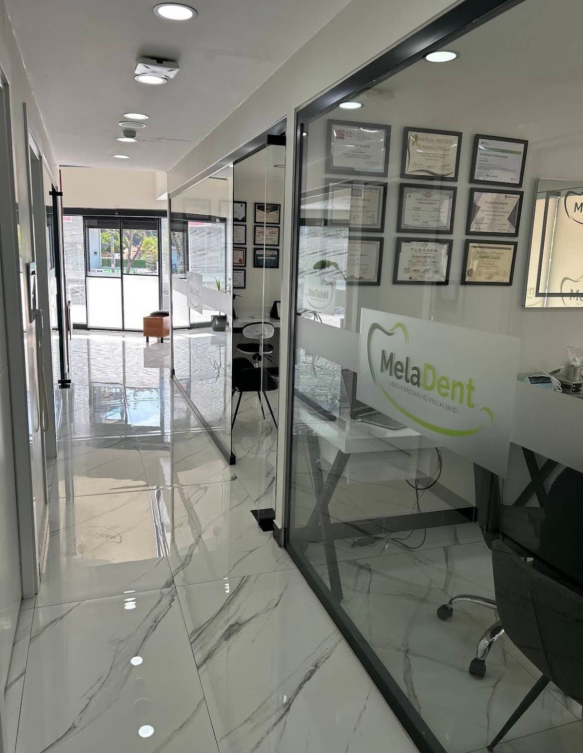 Özel Meladent Ağız ve Diş Sağlığı Polikliniği