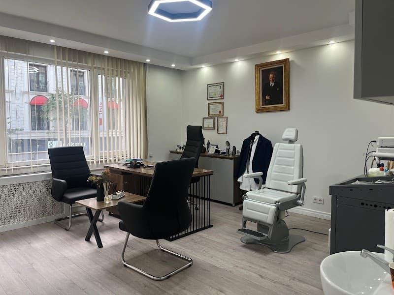 Doç. Dr. Raşit Cevizci - Photo 3