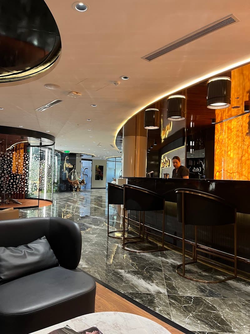 Dr. Behruz Uysal - Photo 5