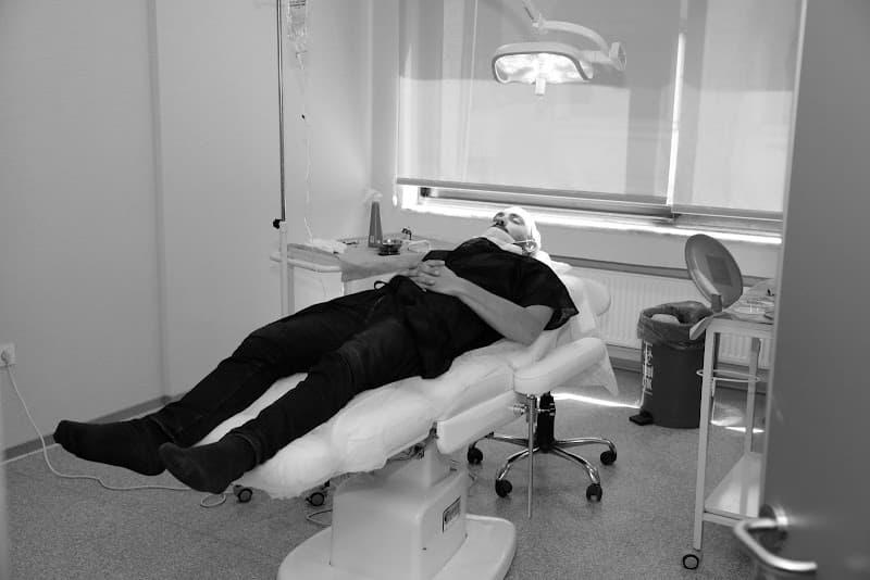 Dr. Emrah Cinik - Photo 5