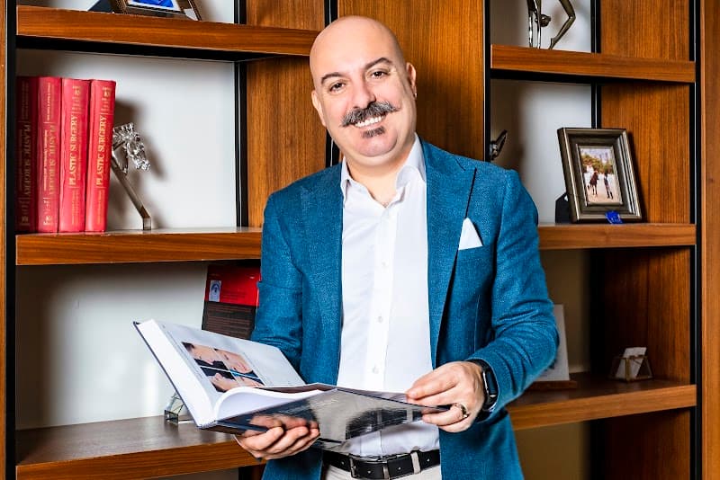 Dr. Gökhan Özerdem