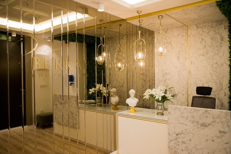 Op. Dr. Berkan Arık - Photo 3