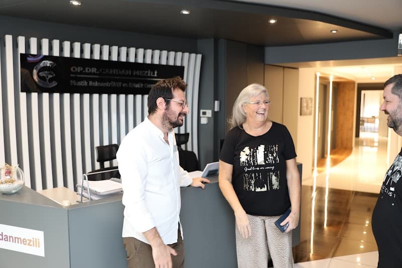 Op. Dr. Candan Mezili - Photo 2