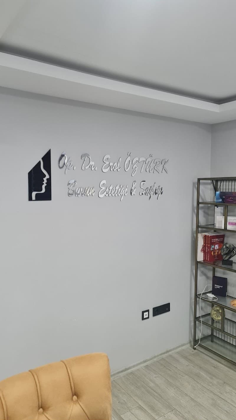 Op. Dr. Erol Öztürk - Photo 3