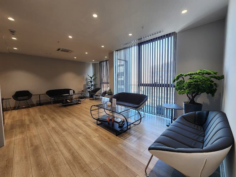 Op. Dr. Muzaffer Kurt - Photo 2