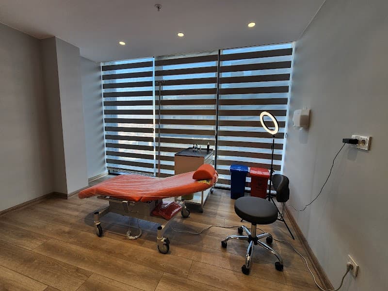 Op. Dr. Muzaffer Kurt - Photo 3